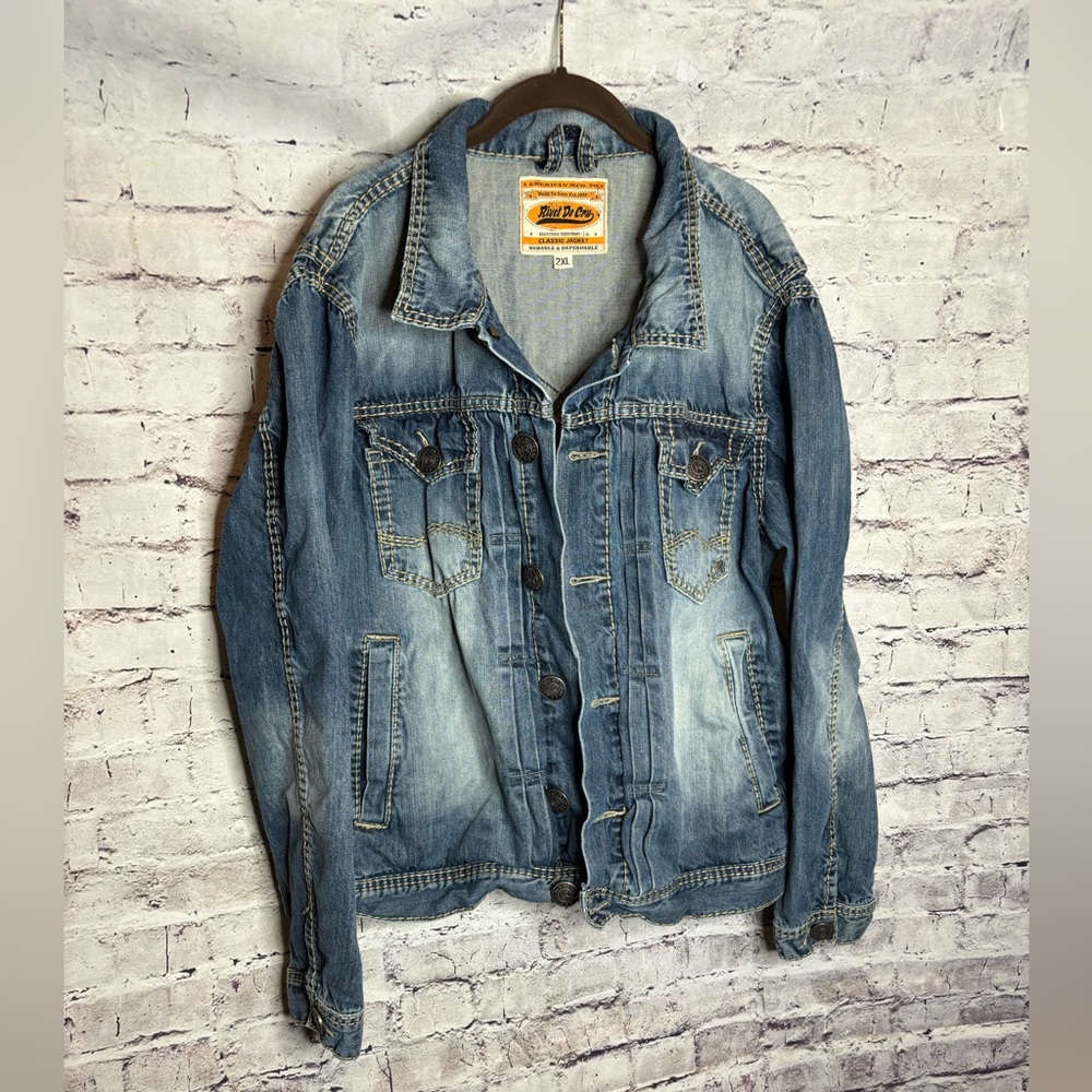 2XL Rivet De Cru collared button down denim jacket